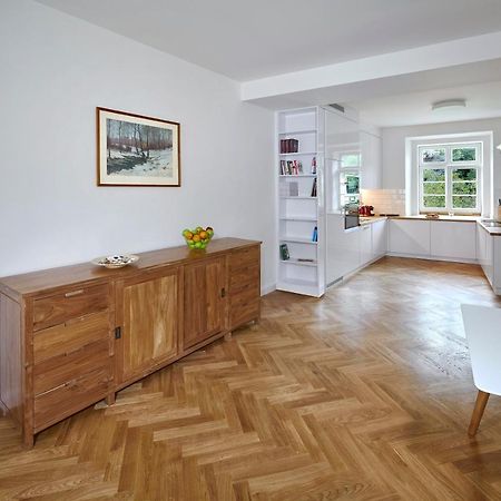 Downtown Suites Mala Strana Прага Екстер'єр фото