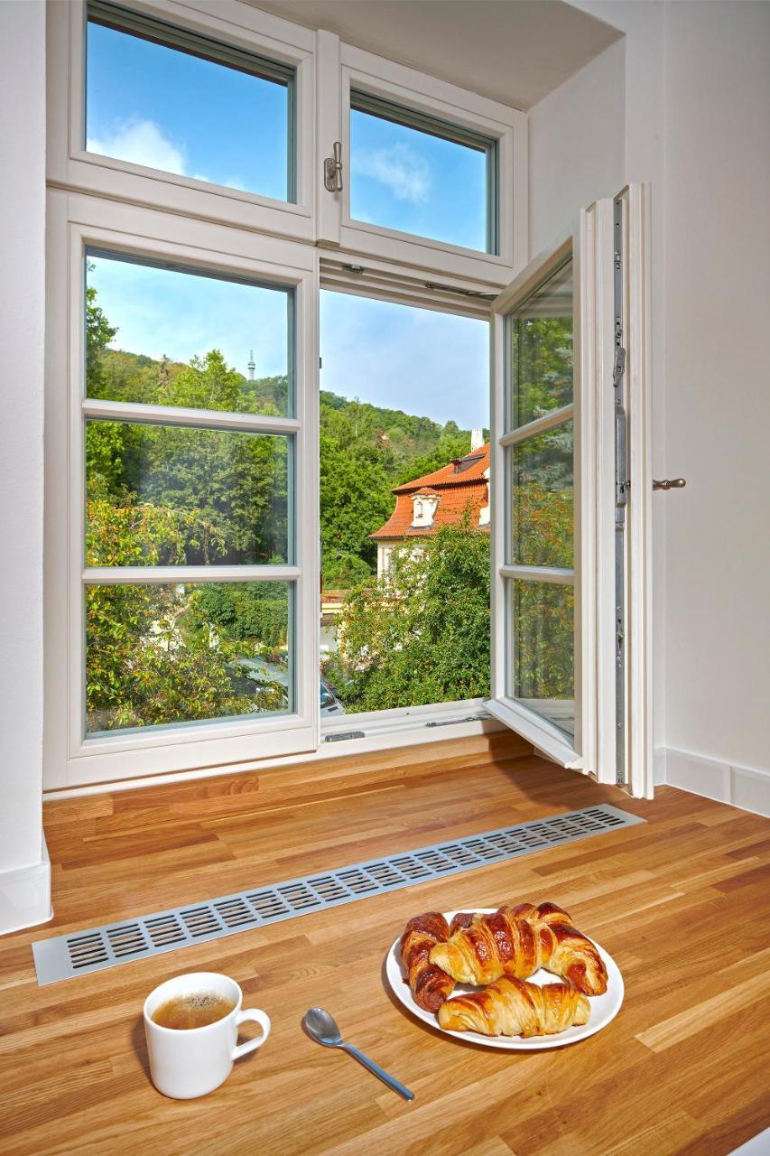 Downtown Suites Mala Strana Прага Екстер'єр фото